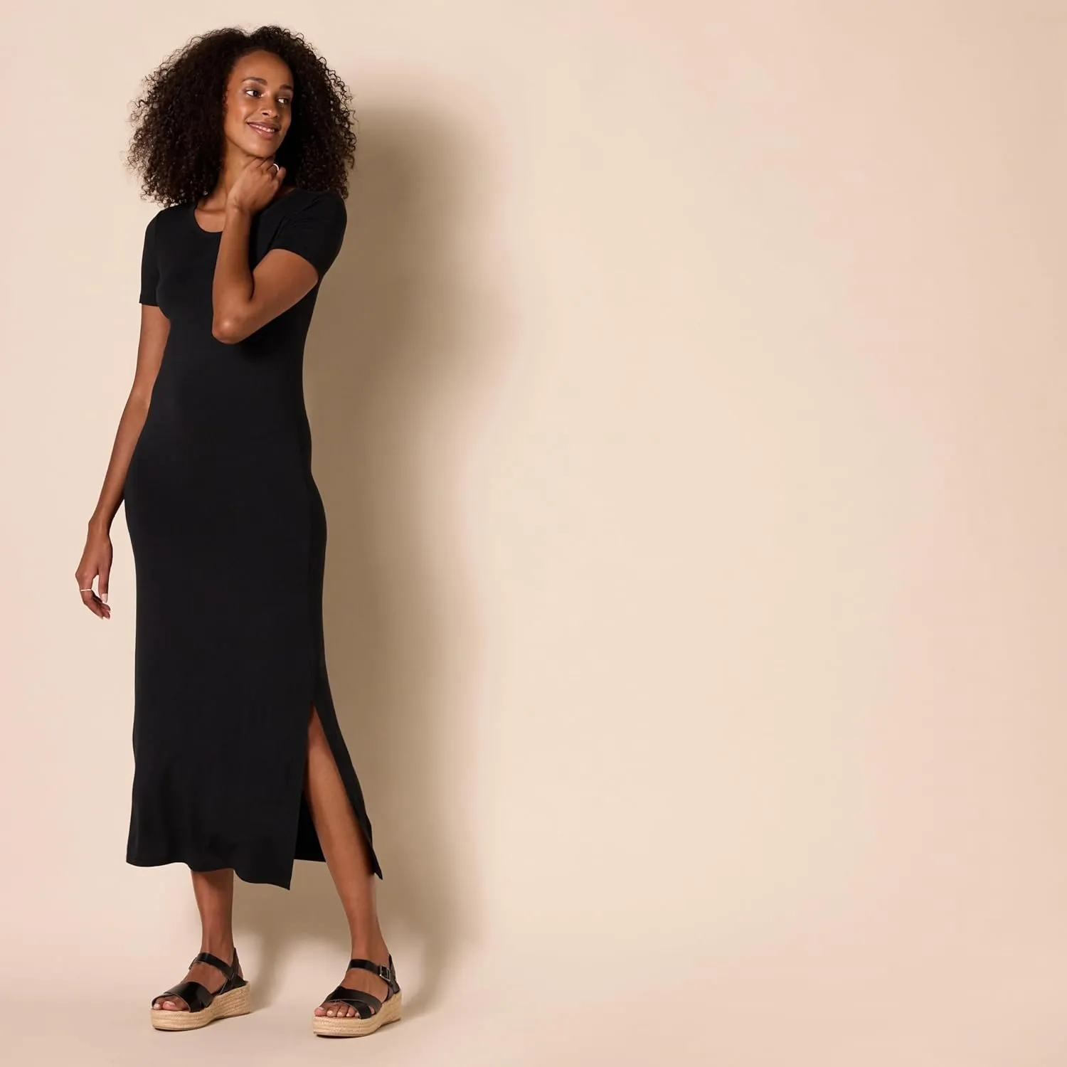 Amazon Essentials Women's Jersey Standard-Fit Short-Sleeve Crewneck Side Slit Maxi Dress (Previously Daily Ritual)