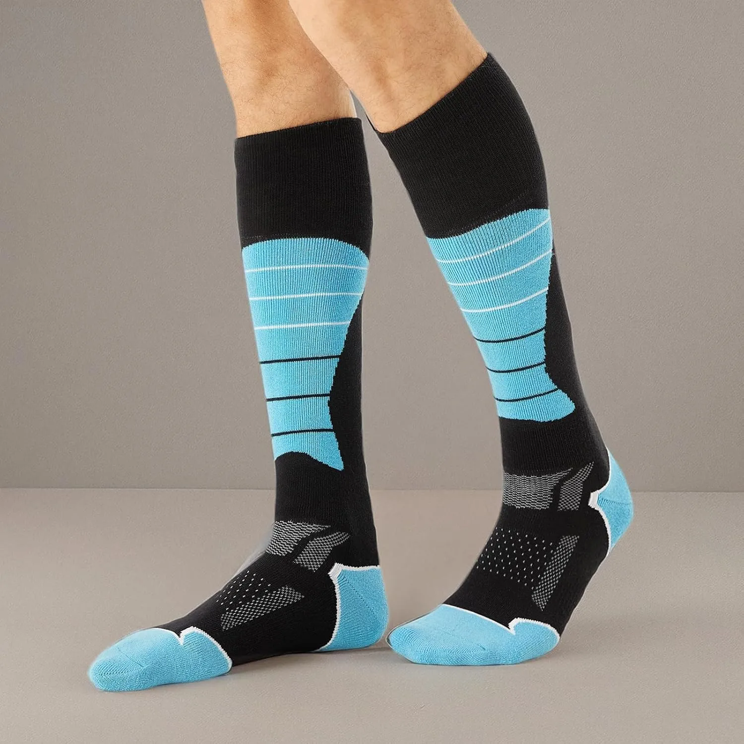 CS CELERSPORT 2/3/4 Pack Ski Socks for Men and Women Skiing, Snowboarding, Winter Performance Socks