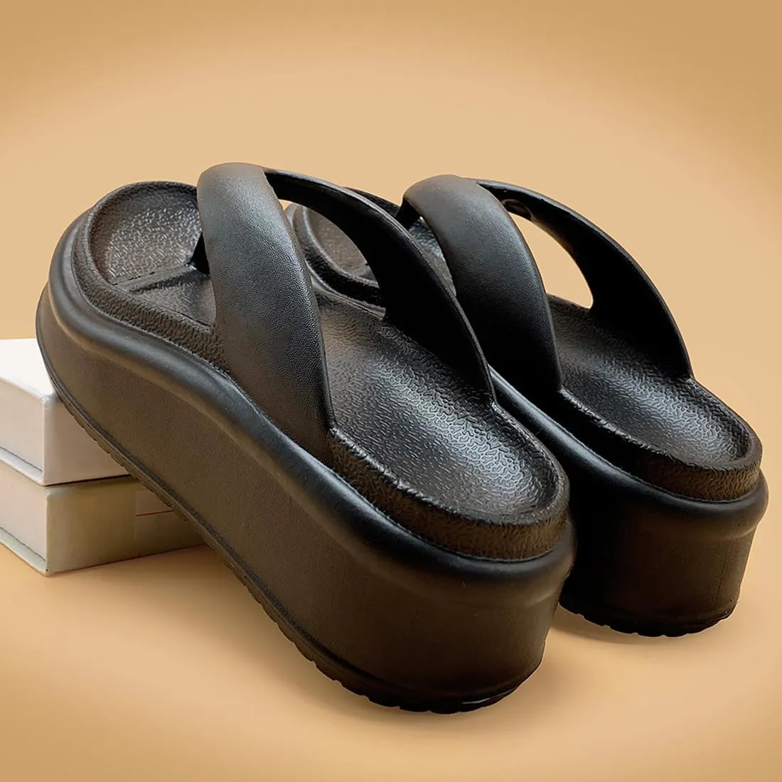 Harssidanzar Womens EVA Platform Flip Flops, Thick Sole Trendy Thong Sandals for Beach & Daily Wear HL220US
