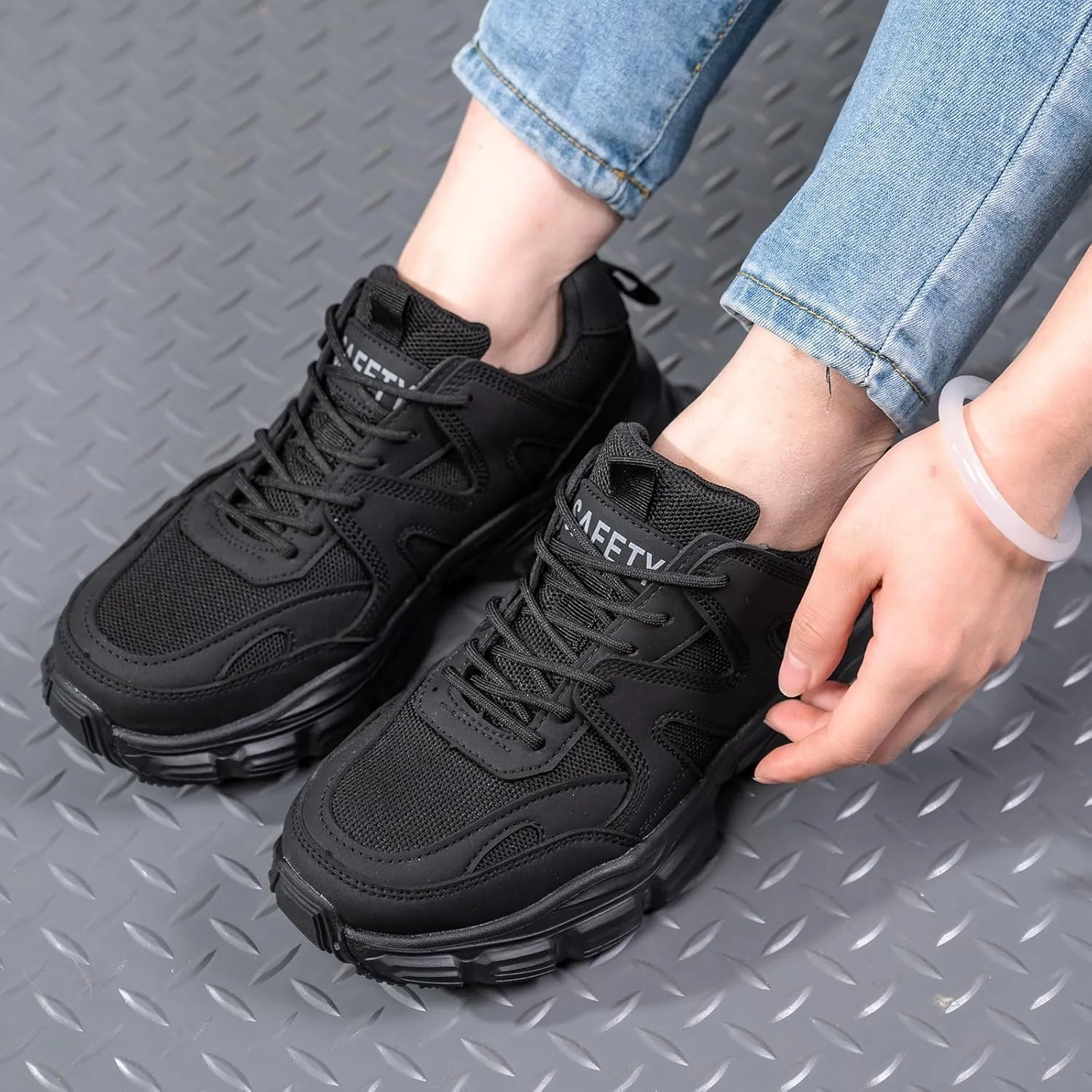 Steel Toe Shoes Women Safety Shoes Lightweight Comfortable Non Slip Thickened Sole Puncture Proof Steel Toe Sneakers Women Size 5.5-10