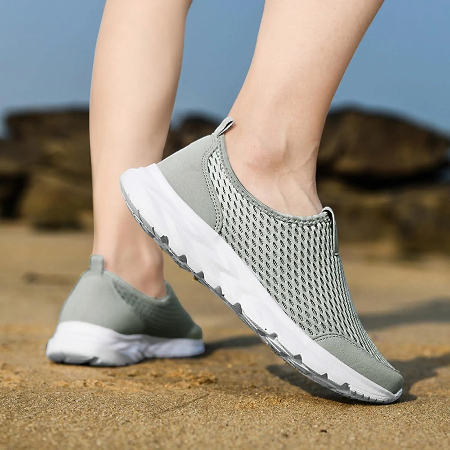 Women Casual Slip On Sneakers Breathable Knit Walking Shoes Lightweight Loafers Non Slip Comfortable Flats