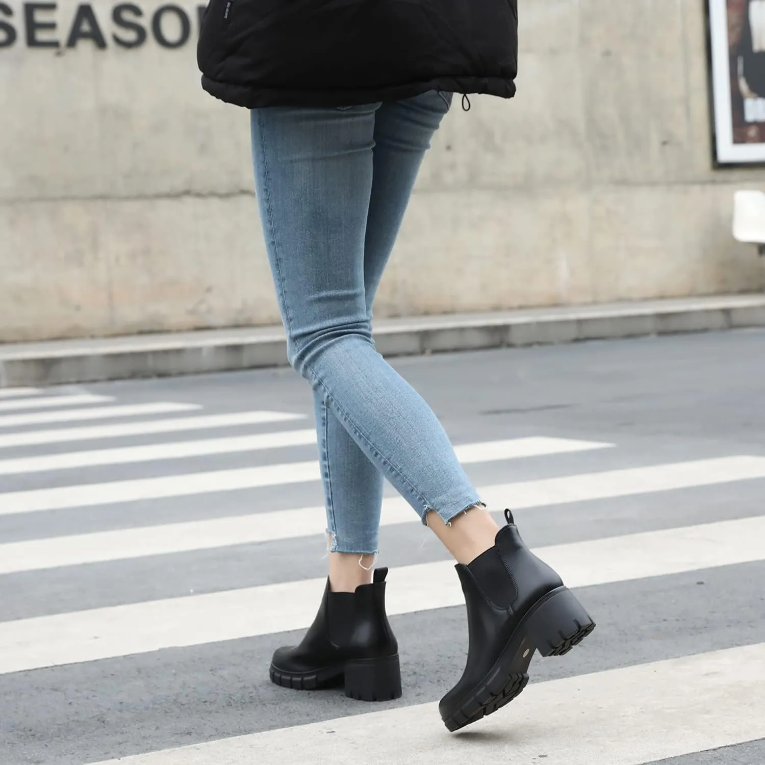 Women's Chelsea Boots Lug Sole Chunky Heel Slip on Ankle Booties