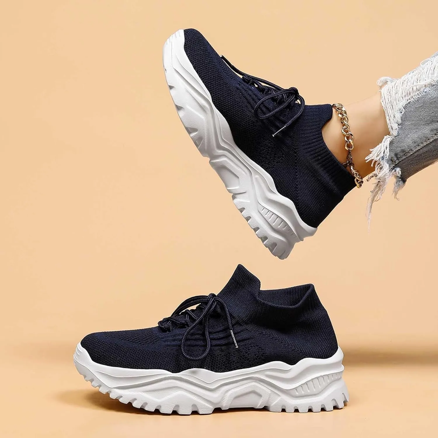 Women's Solid Color Fashion Four Season Lace Up Sneakers Solid Color Flying Woven Running Shoes Women's Water Shoes